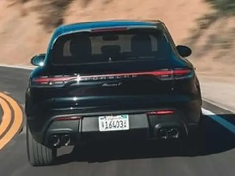 Porsche tăng tốc tích trữ Macan chạy xăng trước giờ 'khai tử'