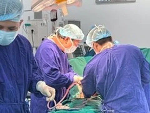 Người phụ nữ vỡ lách và gãy 5 xương sườn do tai nạn vượt cửa tử