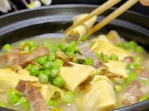 Mẹ tôi cứ vài ngày lại nấu món ăn này 1 lần, cả nhà thi nhau ăn sạch, cơm phải nấu thêm gấp đôi