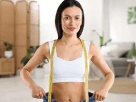 Bác sĩ chia sẻ cách ăn hỗ trợ giảm cân mà không cần bỏ bữa