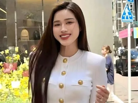 Đỗ Thị Hà diện set đồ hơn một tỷ đồng thả dáng trên phố Nhật Bản