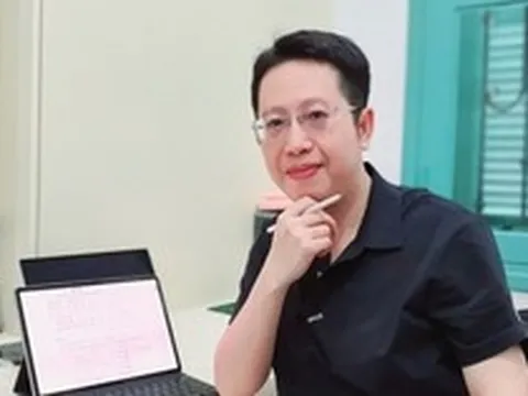 Nam MC VTV từng là thủ khoa ĐH Quốc gia Hà Nội, con trai của Giáo sư Toán học, chỉ dẫn các sĩ tử cách ôn thi tốt nghiệp THPT