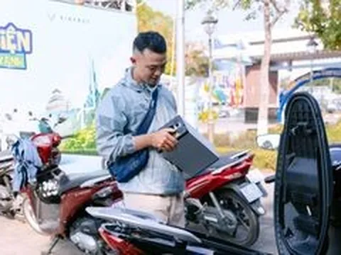 Người dân tại Cần Thơ 'xuống tiền' nhanh gọn với xe điện đổi pin VinFast