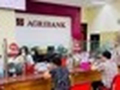 Tài khoản Agribank, BIDV, MB, VietinBank... sẽ trừ tiền mỗi tháng đối với nhóm khách hàng sau