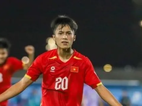 Lê Sỹ Bách là ai?