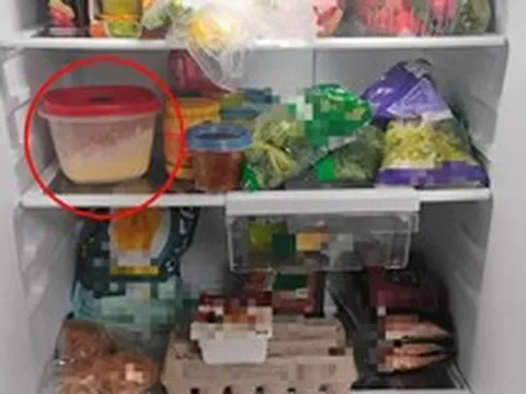 Cả nhà cùng mắc ung thư gan, bác sĩ chỉ ra 3 "sát thủ" trốn trong tủ lạnh: Nhiều người sửng sốt vì… quen quá!
