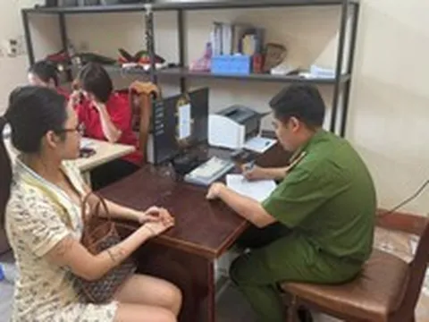 Sau khi chuyển khoản thành công 102.900.000 đồng, người phụ nữ SN 1991 kiểm tra tài khoản rồi vội báo công an
