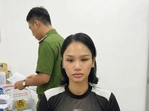 Lộ những hình ảnh của Miu Lê tại "đồn" thu hút sự chú ý