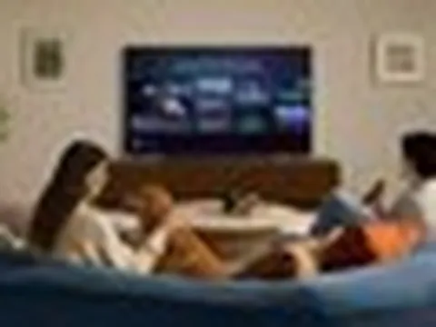 Samsung khai mở tiềm năng AI TV, trò chuyện cùng người dùng, cá nhân hóa trải nghiệm và chăm sóc gia đình
