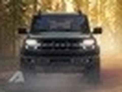 Ford nhá hàng 5 xe sắp ra mắt: Fiesta hồi sinh, Bronco mới, có cả xe xăng và điện, mang DNA của xe đua