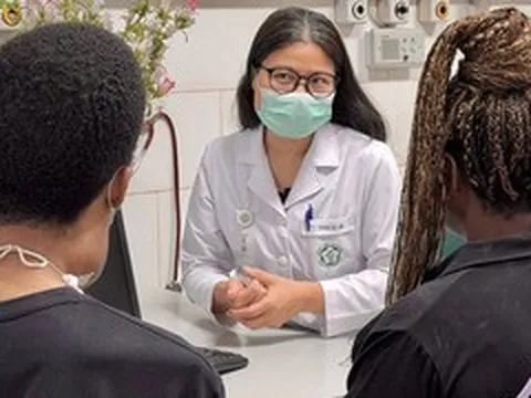 Hút khách ngoại từ làm IVF đến chữa ung thư, vì sao du lịch y tế Việt chưa bứt phá?