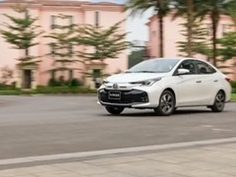 Toyota Vios tiếp tục 'thống trị' phân khúc xe gầm thấp trong tháng 4