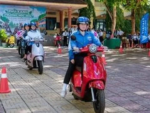 Không cần bằng lái, đổi pin tiện lợi: VinFast Evo Lite 'chân ái' của dân phố cổ