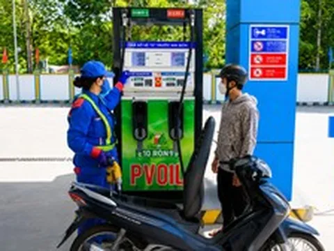 Chủ xe đời cũ cần lưu ý gì khi chuyển từ xăng A92/A95 sang E10 để không hại máy?