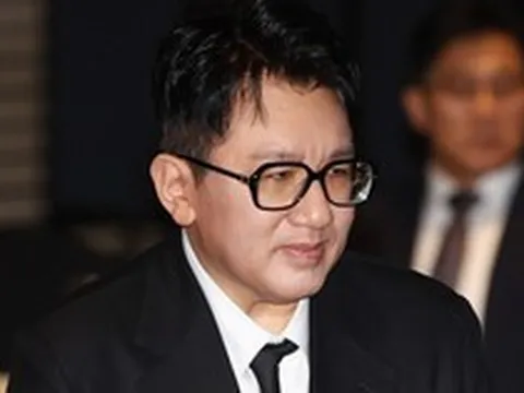 Phát hiện 1 chủ tịch SN 1972 vừa chuyển nhượng miễn phí lượng cổ phiếu “khủng” gần 800 tỷ đồng giữa lúc bị điều tra