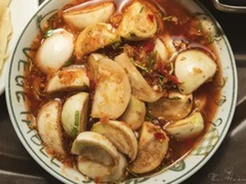 Cách làm cà muối xổi trong 30 phút, vừa giòn vừa thấm gia vị