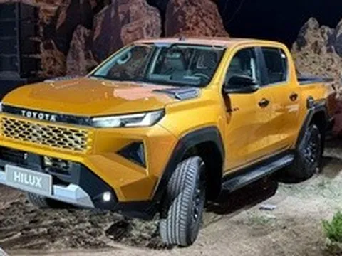 Toyota bán gần 6.000 xe trong tháng 5, Hilux bất ngờ vượt doanh số Vios