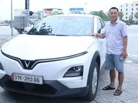 Chủ xe VF 6 tiết lộ lý do 'lớn gan' mua xe tặng vợ rồi 'chiếm' làm của riêng
