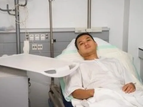 Người đàn ông tử vong vì gan nhiễm mỡ, bác sĩ cảnh báo: "Ngày nào cũng ăn 3 món này, gan khỏe đến đâu cũng không chịu nổi"