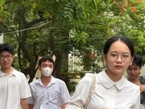 Đề Ngữ văn tốt nghiệp có vi phạm nguyên tắc công bằng và tin cậy?