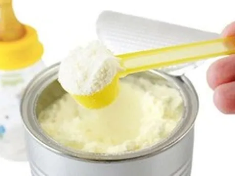 Bộ Y tế yêu cầu rà soát, thu hồi sữa bột trẻ em Novalac sau cảnh báo từ Pháp