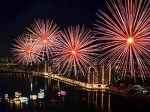 Mùa pháo hoa DIFF thắp sáng tiềm năng khai thác căn hộ ven sông Hàn