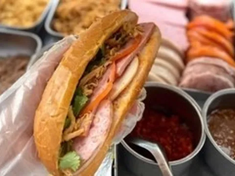 Bộ Y tế yêu cầu khẩn trương điều tra vụ 218 người ngộ độc bánh mì