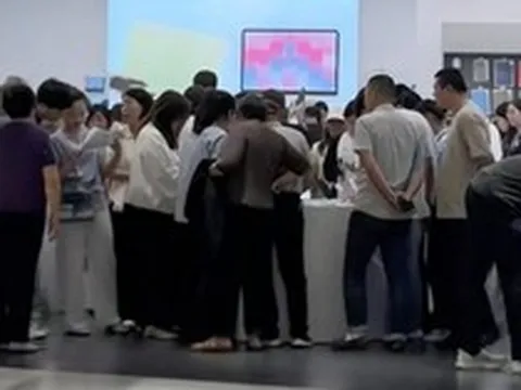 Phát hiện một nơi cứ sau mỗi kỳ thi là đông kín người
