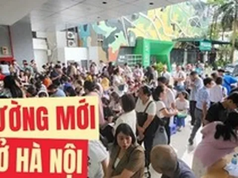 Trường THPT công lập đang khiến phụ huynh xếp hàng dài 3 hôm nay: Năm đầu thành lập, học sinh thi 18 điểm trở lên đủ điều kiện xét tuyển