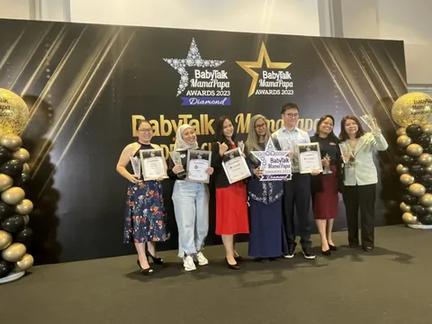 Little Étoile tiếp tục khẳng định vị thế quốc tế với danh hiệu "Sản phẩm ăn dặm hữu cơ tốt nhất 2023" tại BabyTalk MamaPapa 2023 (Malaysia)