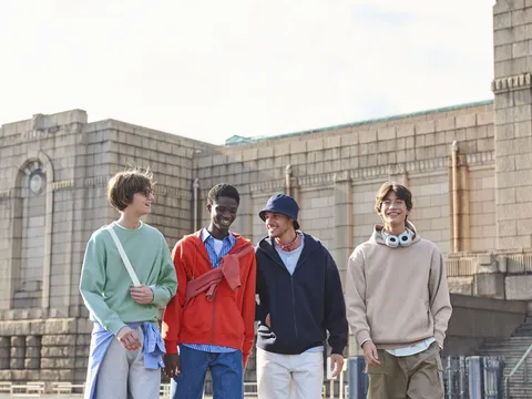 UNIQLO Xuân/Hè 2026: Màu sắc và phom dáng mới của sự tối giản