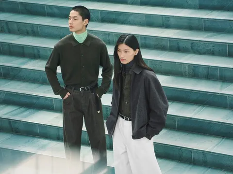 Clare Waight Keller “giấu” kỹ nghệ Haute Couture trong UNIQLO : C Thu/Đông 2026