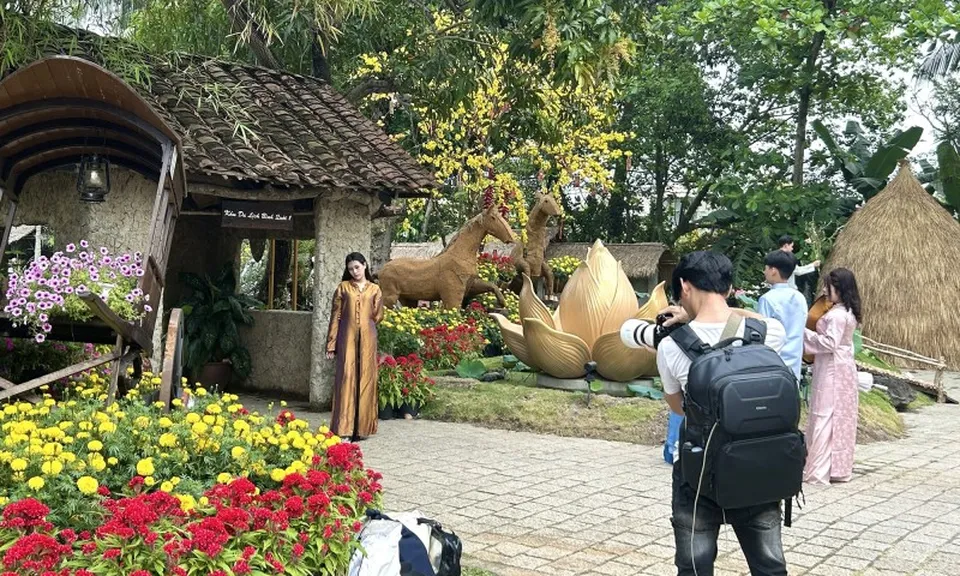 NHỮNG ĐIỂM ĐẾN VANG BÓNG MỘT THỜI: Gọi tên Bình Quới, Văn Thánh