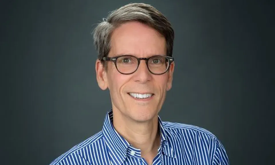 Chủ tịch Intel nghỉ hưu, mở đường cho chiến lược sản xuất chip mới