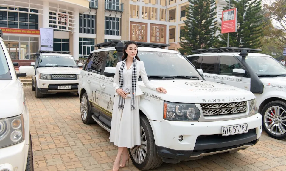 Hoa hậu Đoàn Thu Thủy: “Con đường không dễ nhưng đáng để đi đến cùng”